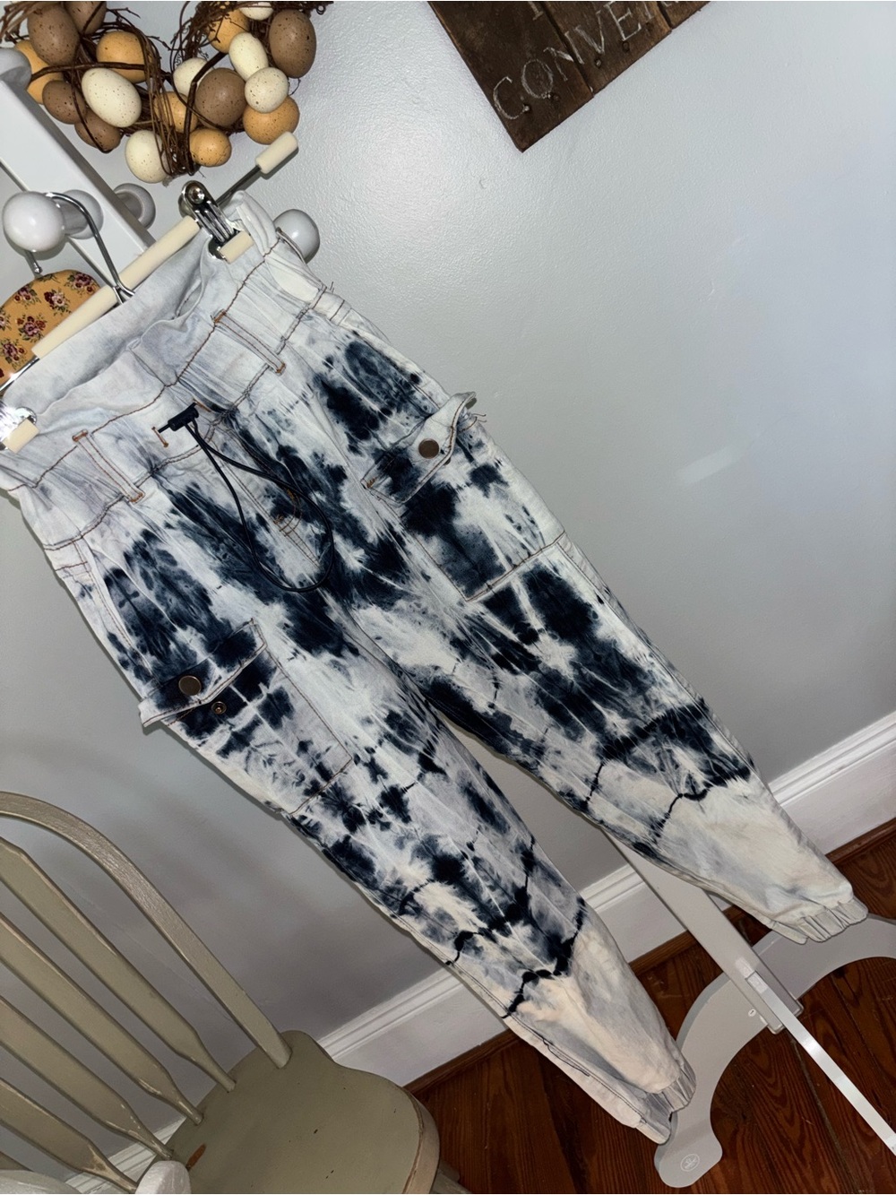 V.I.P.    Size 1/2 Tie-Dye Cargo Joggers - Black & White